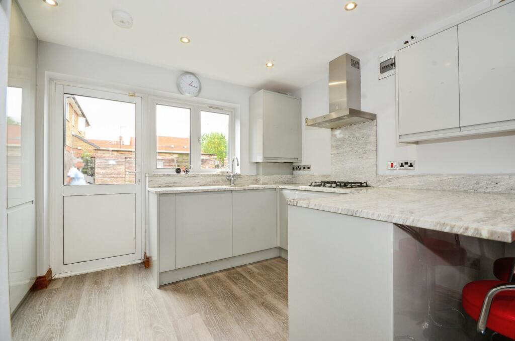 Daintry Close, Harrow, HA3, photo 5