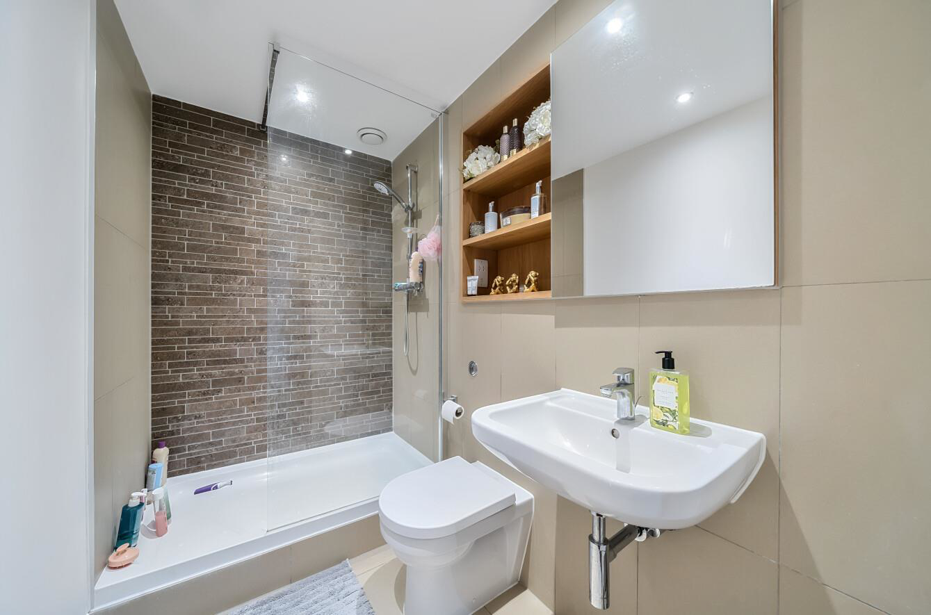 Attlee Court, Stanmore, HA7, photo 9