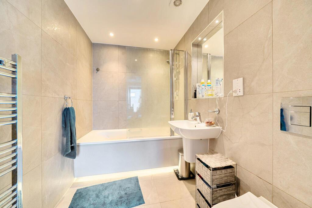 Buckingham House West, Stanmore, HA7, photo 7