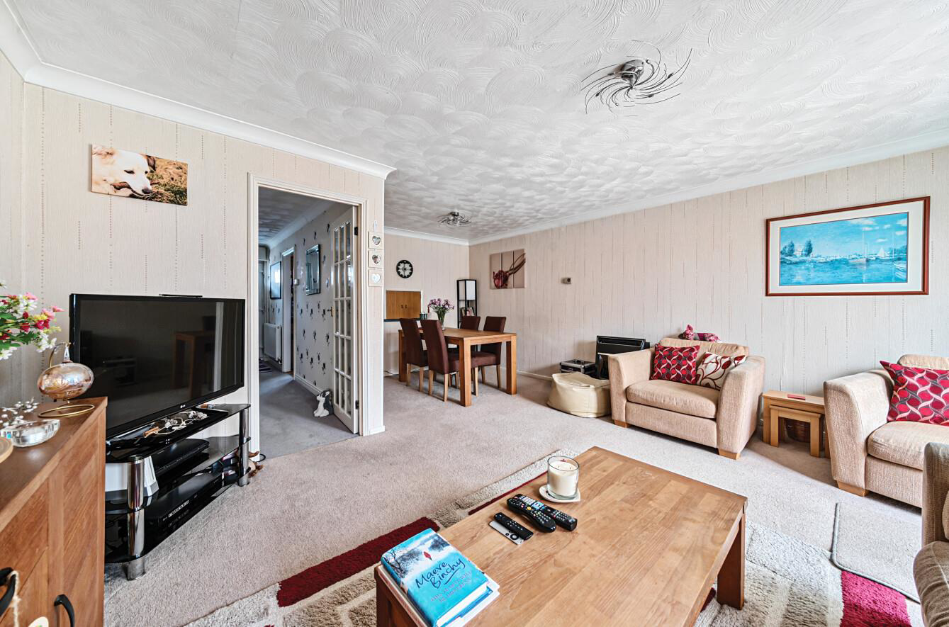 Meadow Road, Bushey, WD23, photo 12