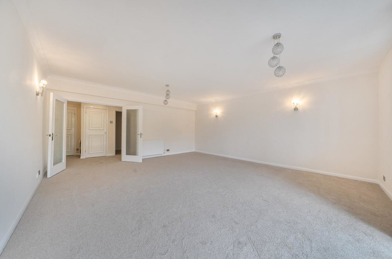 Oak Lodge Close, Stanmore, HA7, photo 3