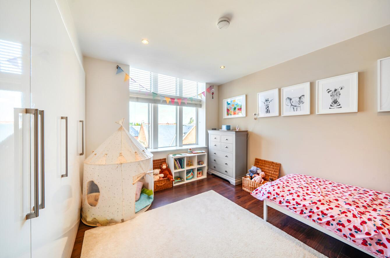 Royal Connaught Park, Bushey, WD23, photo 11