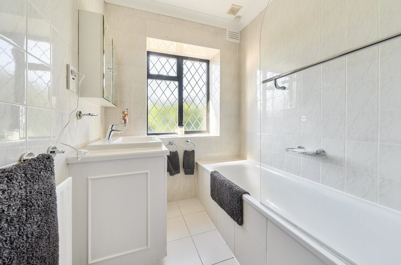 Davidson Frost-Wellings, DFW, Brockley Avenue, Sta