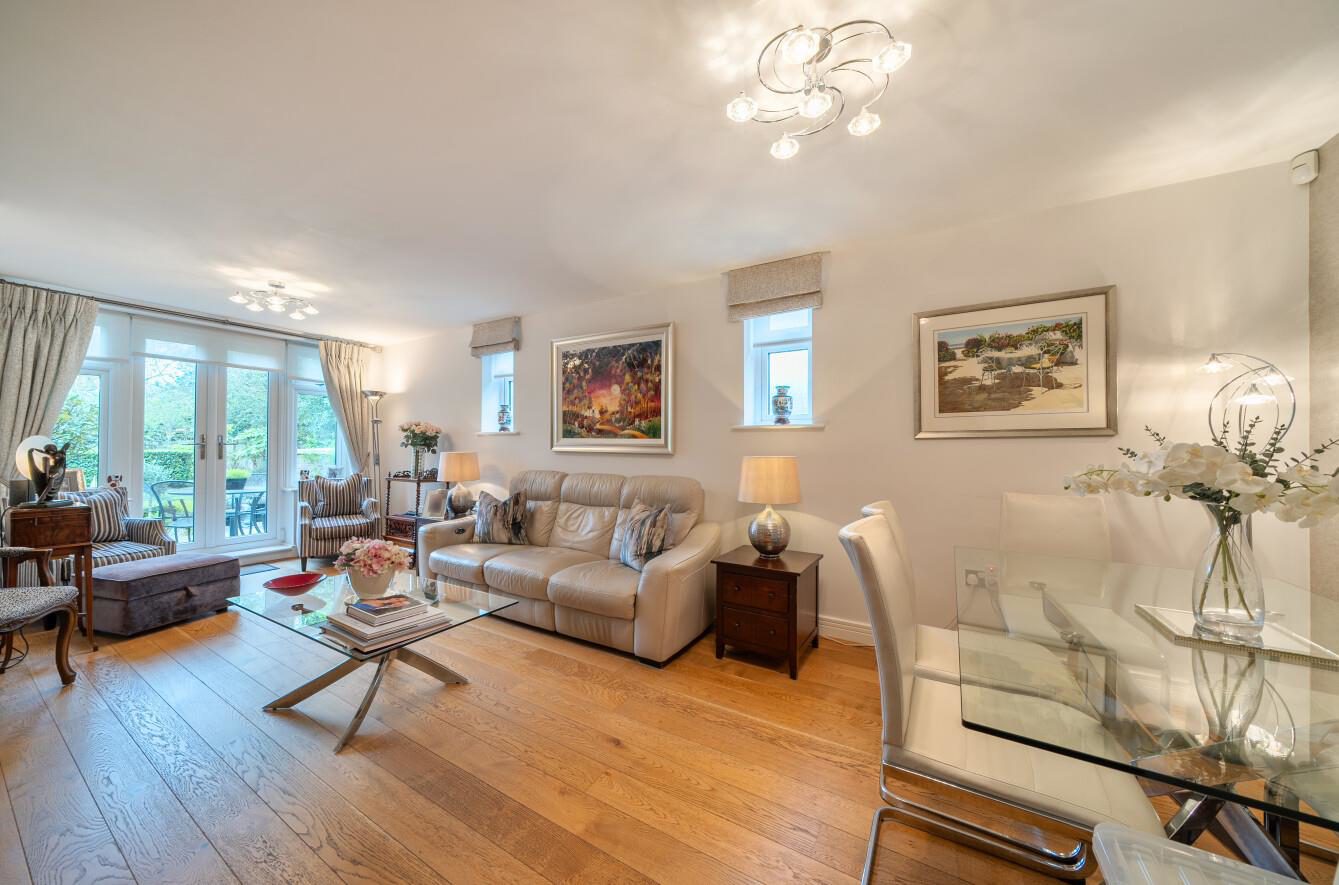 Lansdowne Court, Bushey, WD23, photo 2