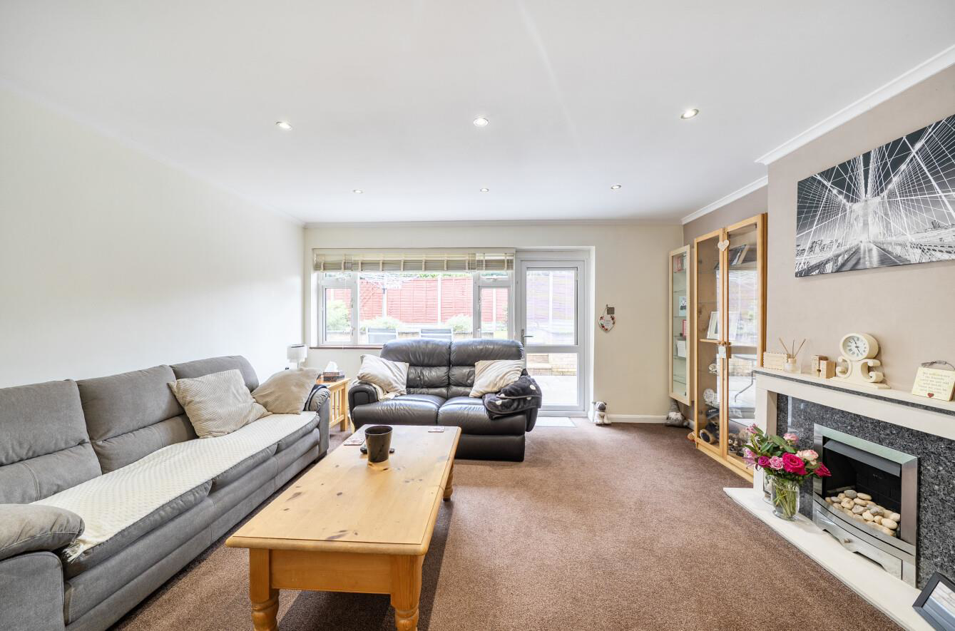 Binyon Crescent, Stanmore, HA7, photo 3