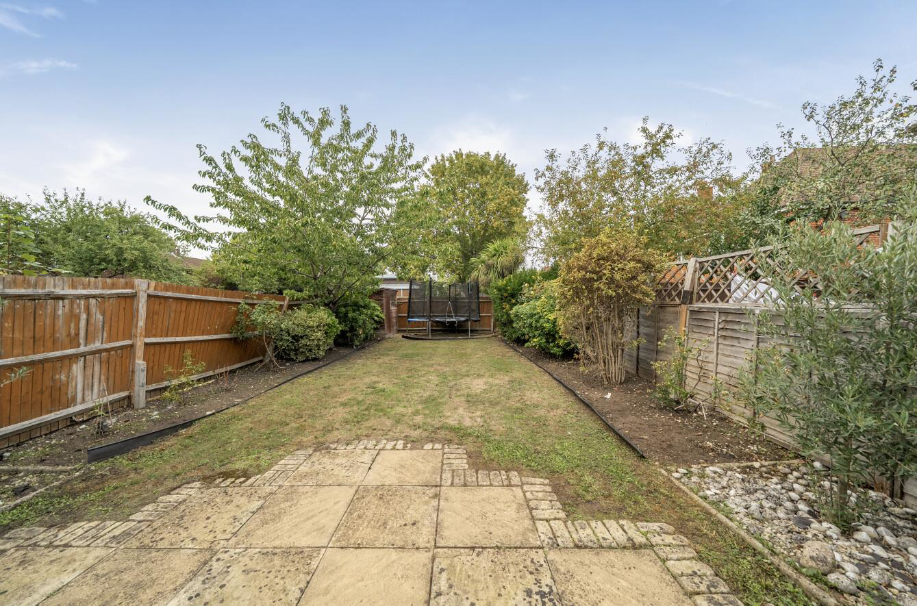 Goodhall Close, Stanmore, HA7, photo 17