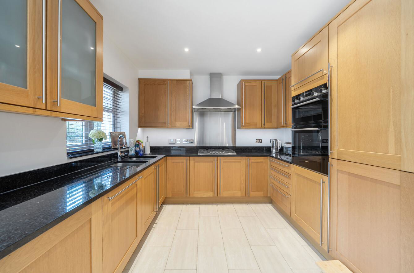 Myddleton Close, Stanmore, HA7, photo 6
