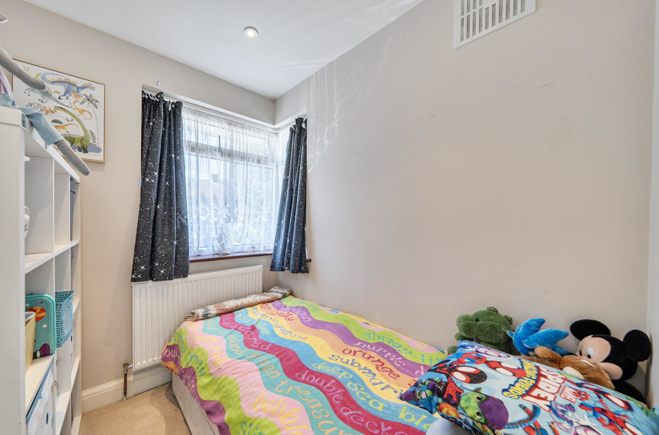 Bellamy Drive, Stanmore, HA7, photo 9