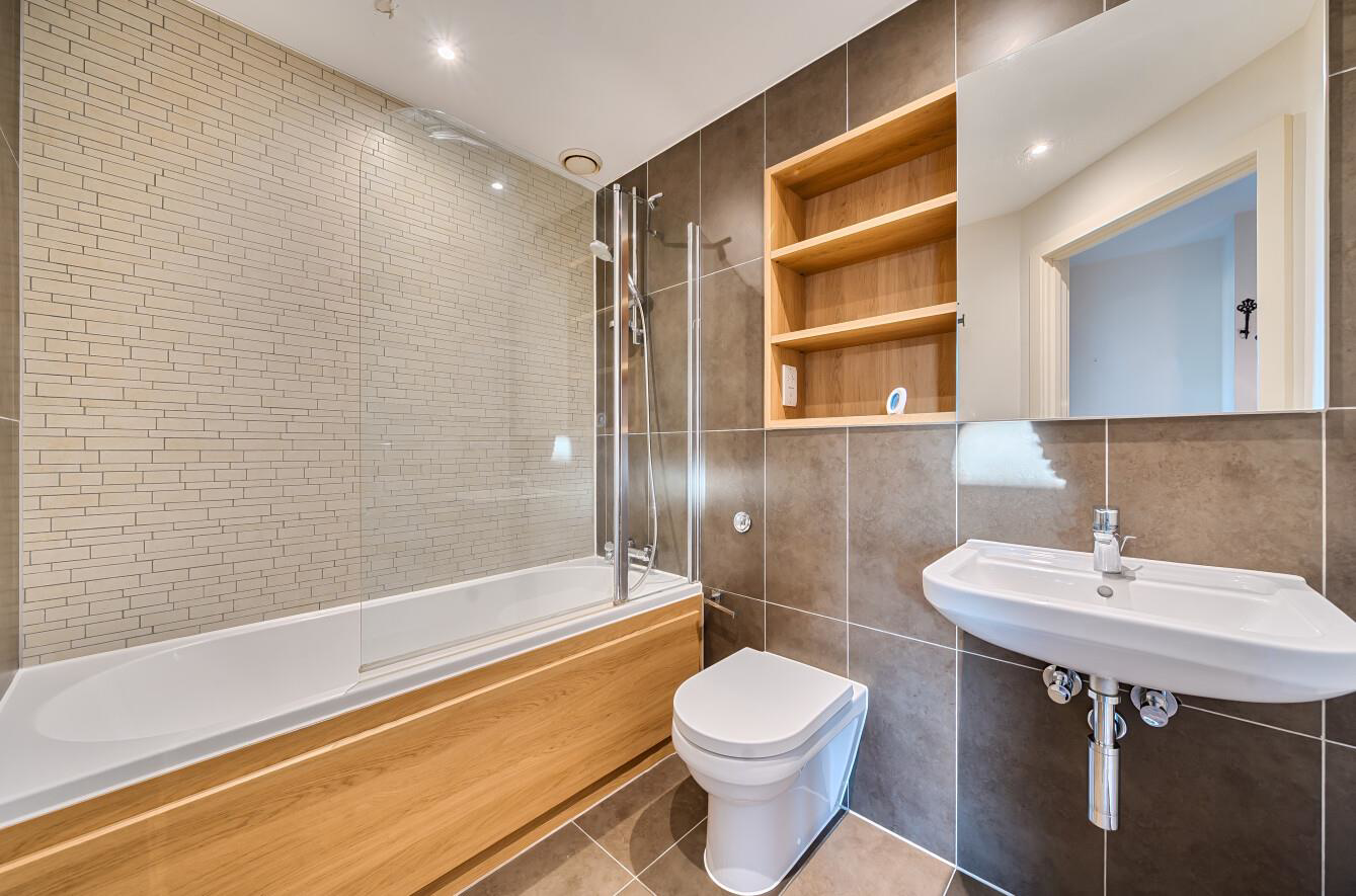 Madeleine Court, Stanmore, HA7, photo 8