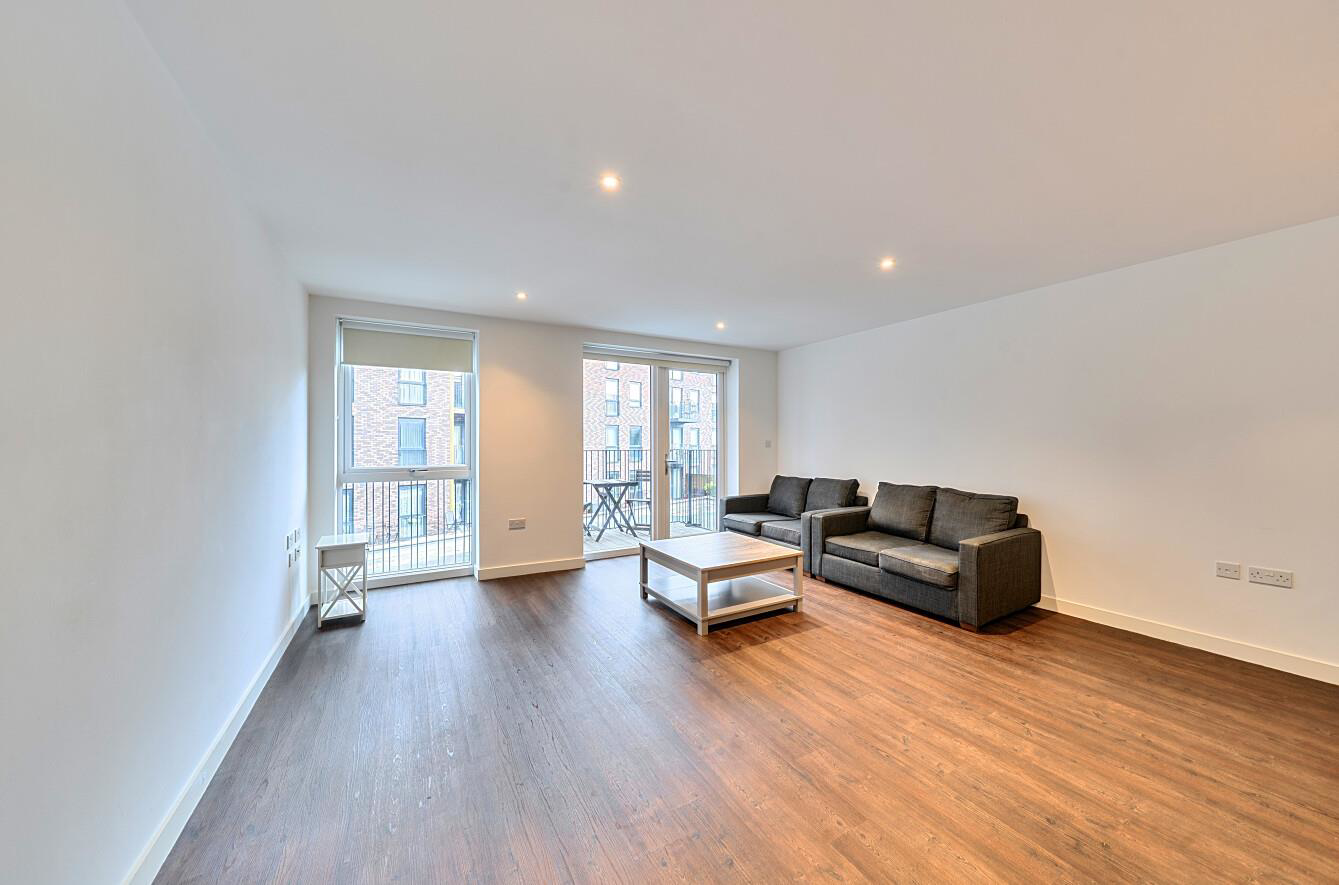 Clement Court, Stanmore, HA7, photo 2