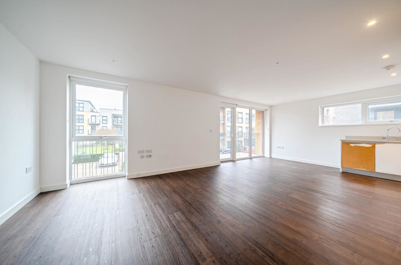 Clement Court, Stanmore Place, HA7, photo 2