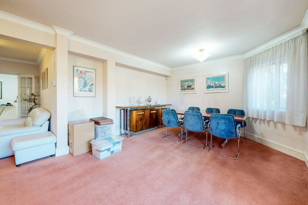 Burnham Court, Stanmore, HA7, photo 4