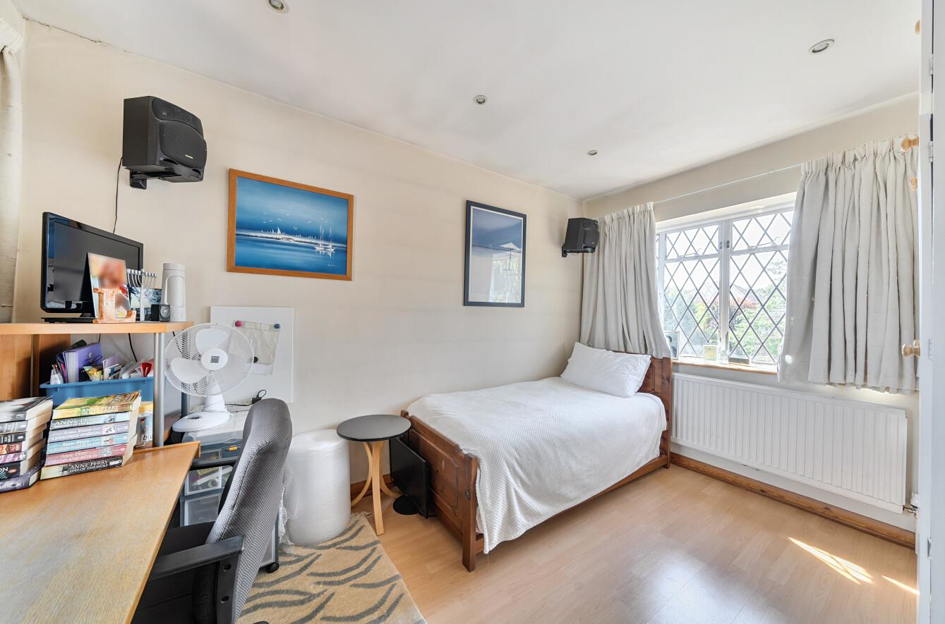 Davidson Frost-Wellings, DFW, Brockley Avenue, Sta