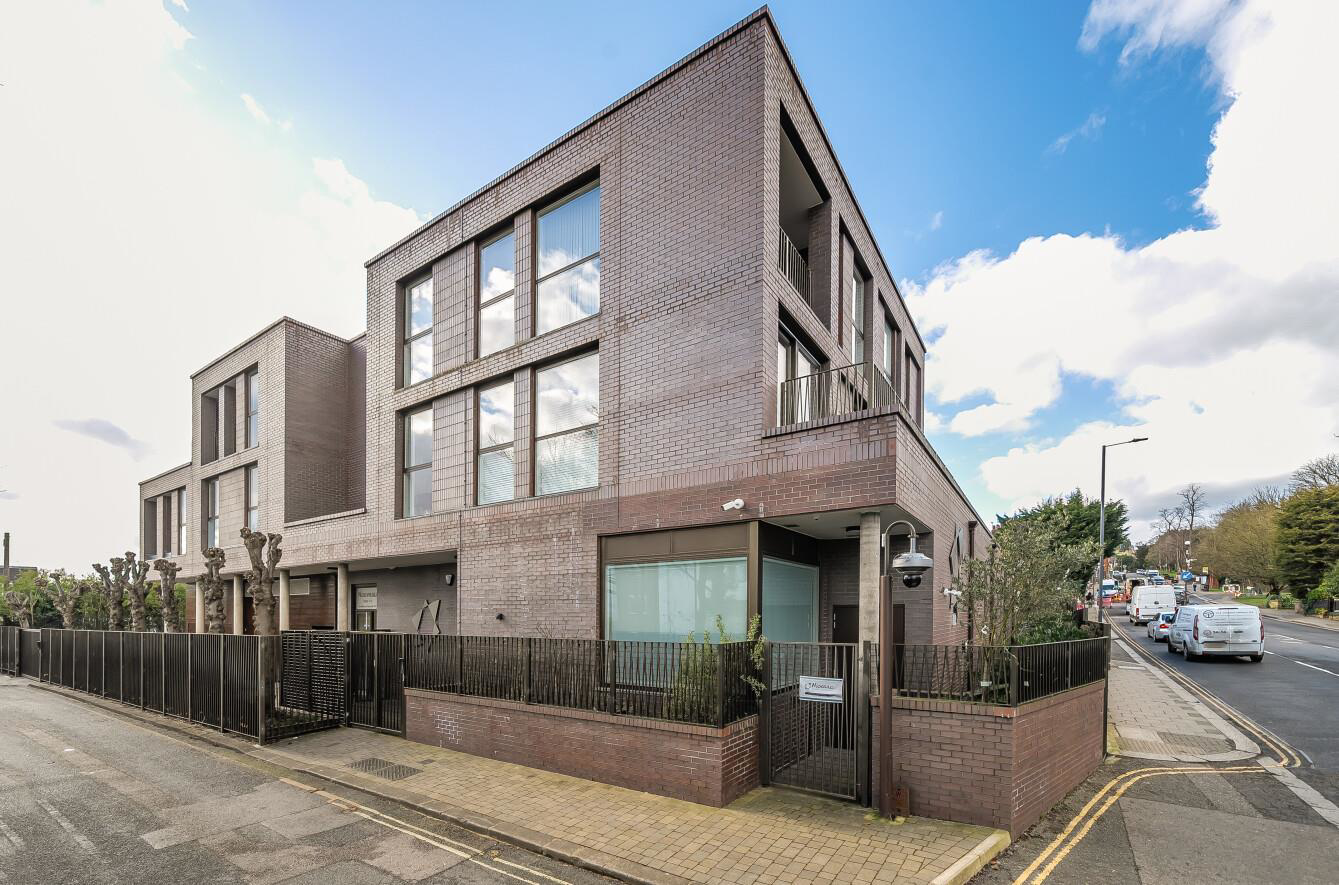 Halsbury Close, Stanmore, HA7
