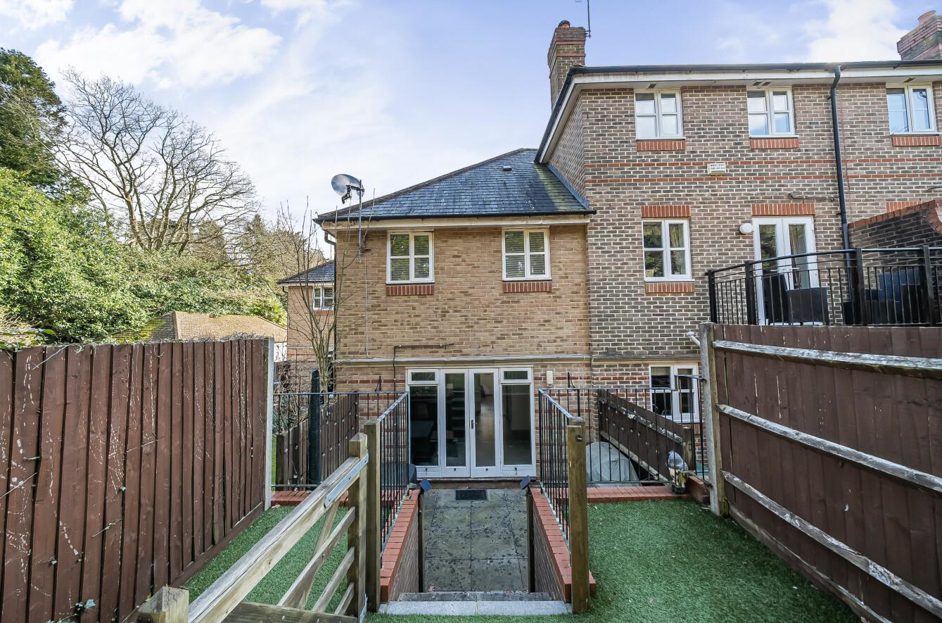 Montague Hall Place, Bushey, WD23, photo 8