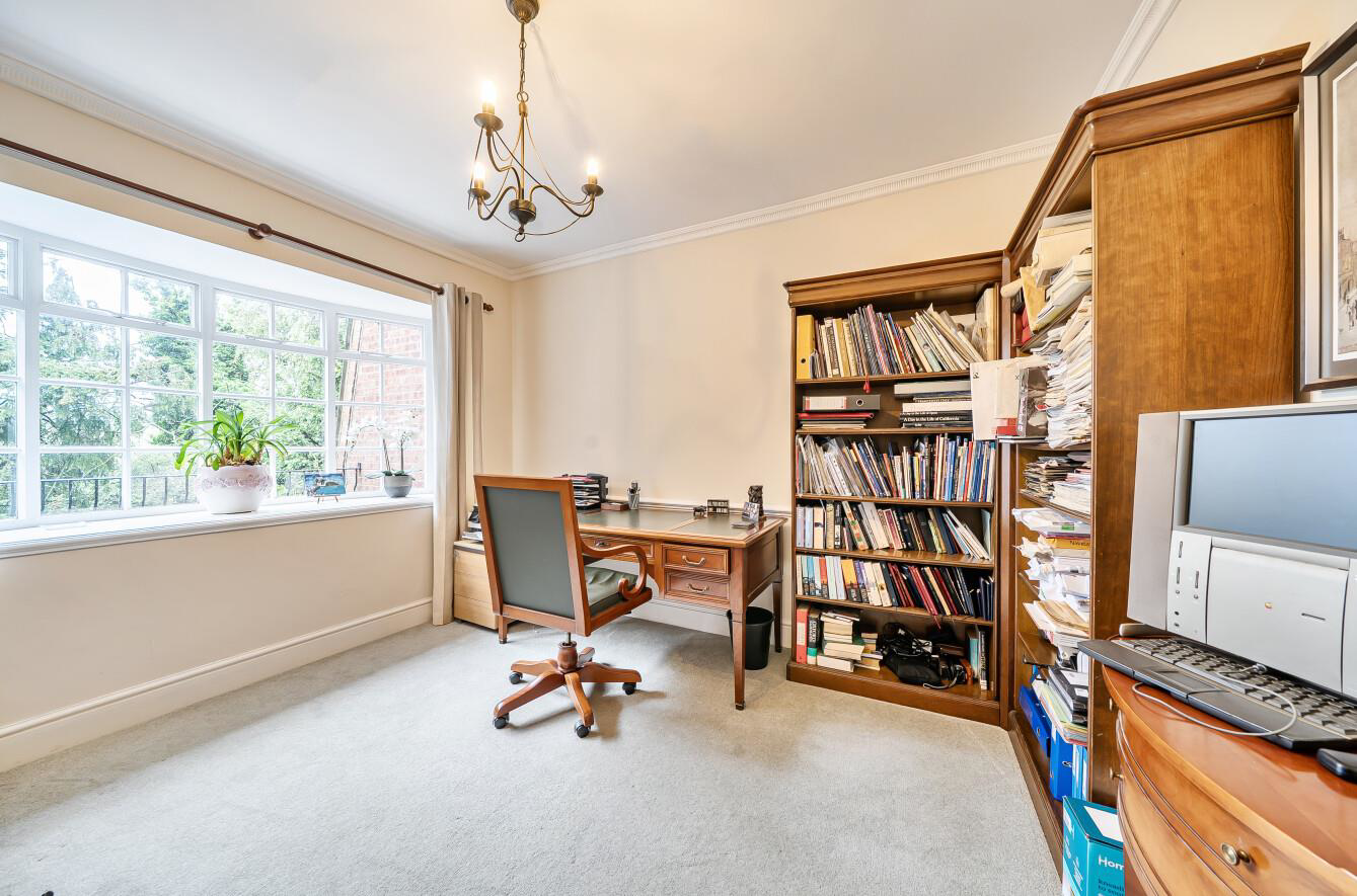 Old Watford Road, Bricket Wood, AL2, photo 8
