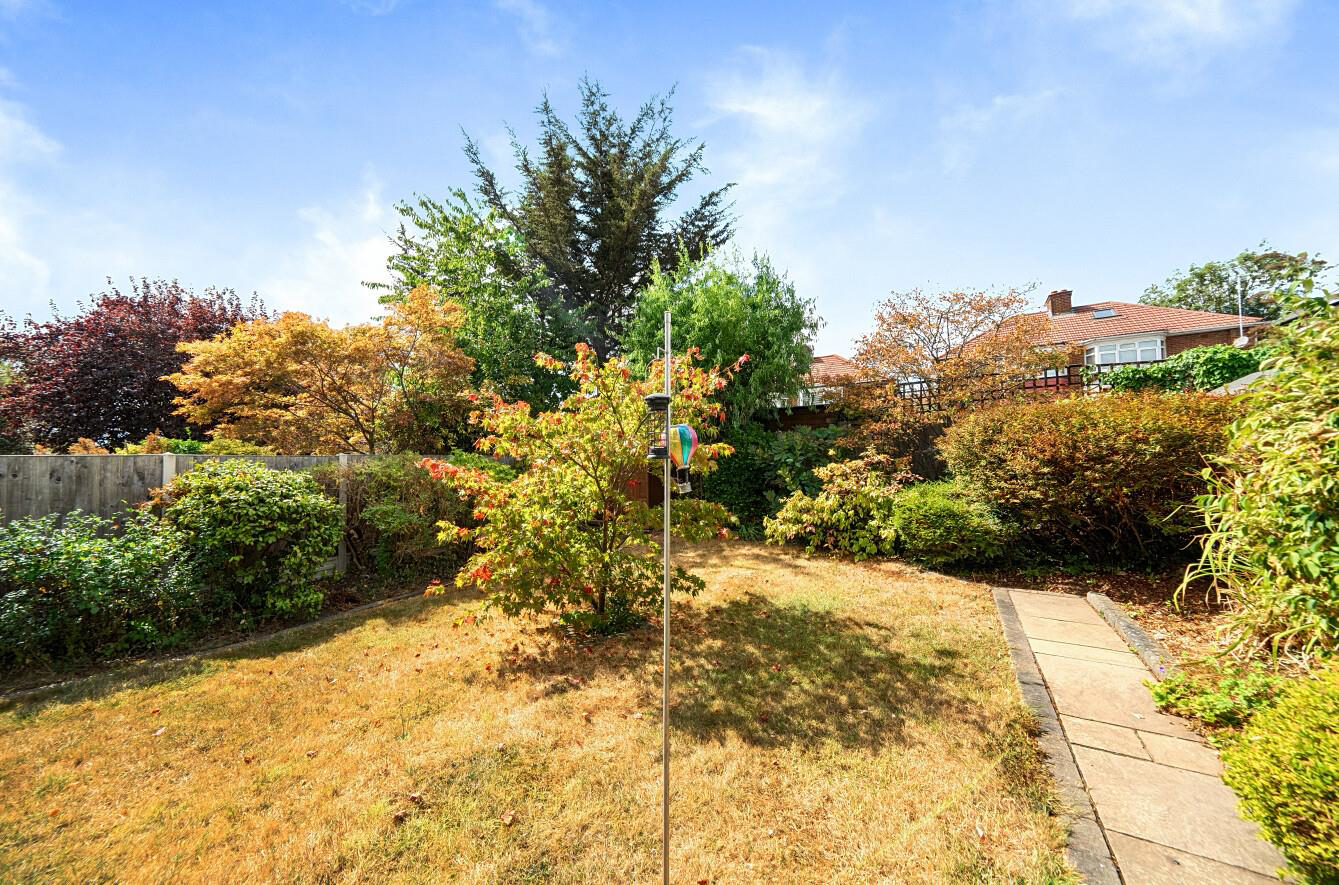 St Andrews Drive, Stanmore, HA7, photo 17