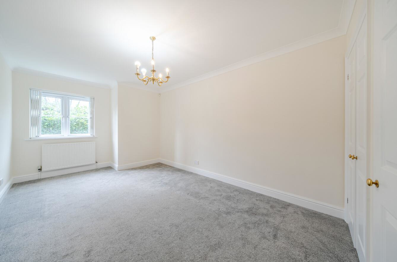 Bartholomew Court, Longcrofte Road, HA8, photo 14