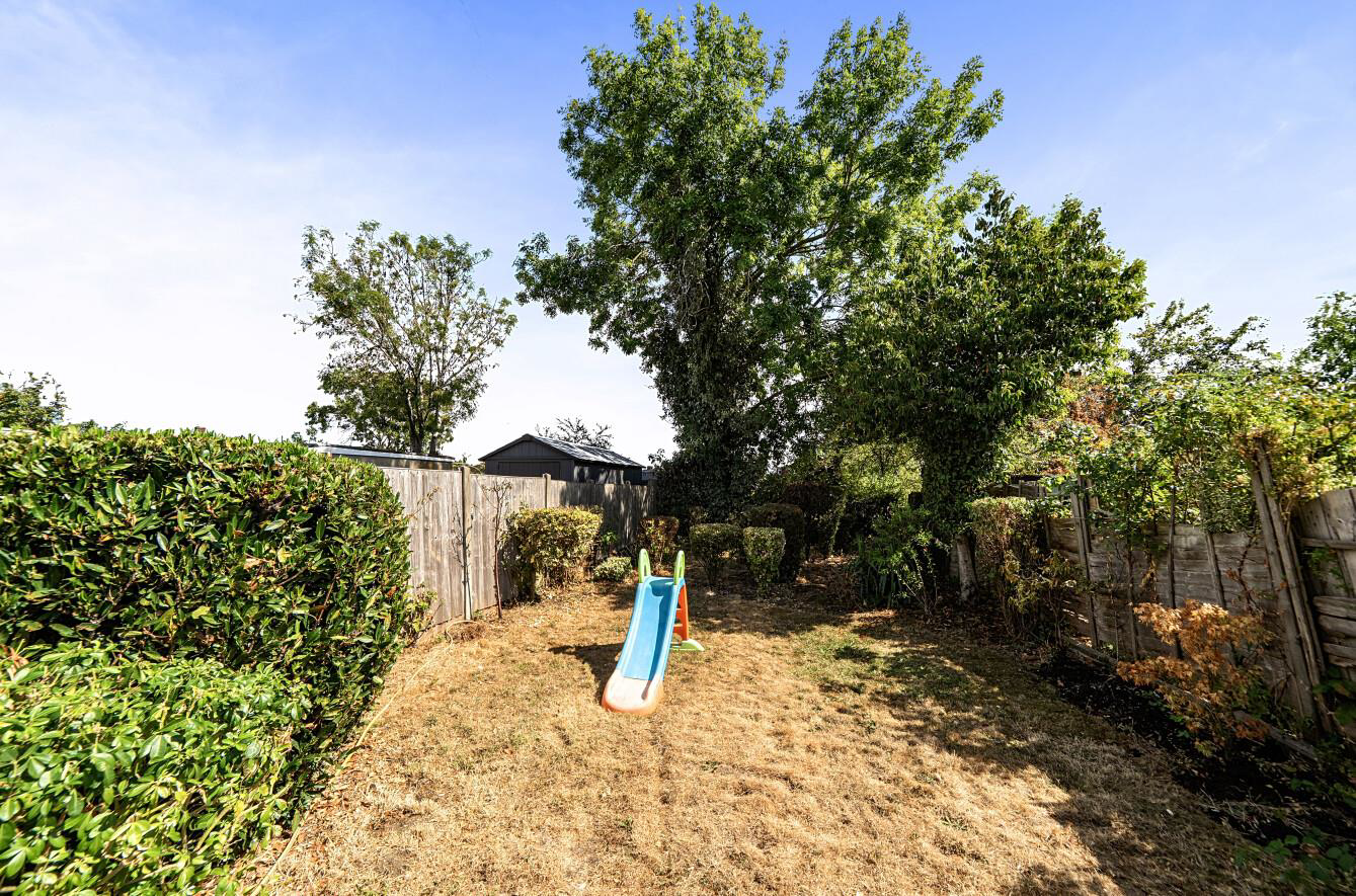 Bellamy Drive, Stanmore, HA7, photo 15