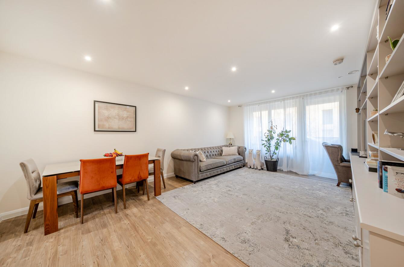 Welford Court, Edgware Green, HA8, photo 2