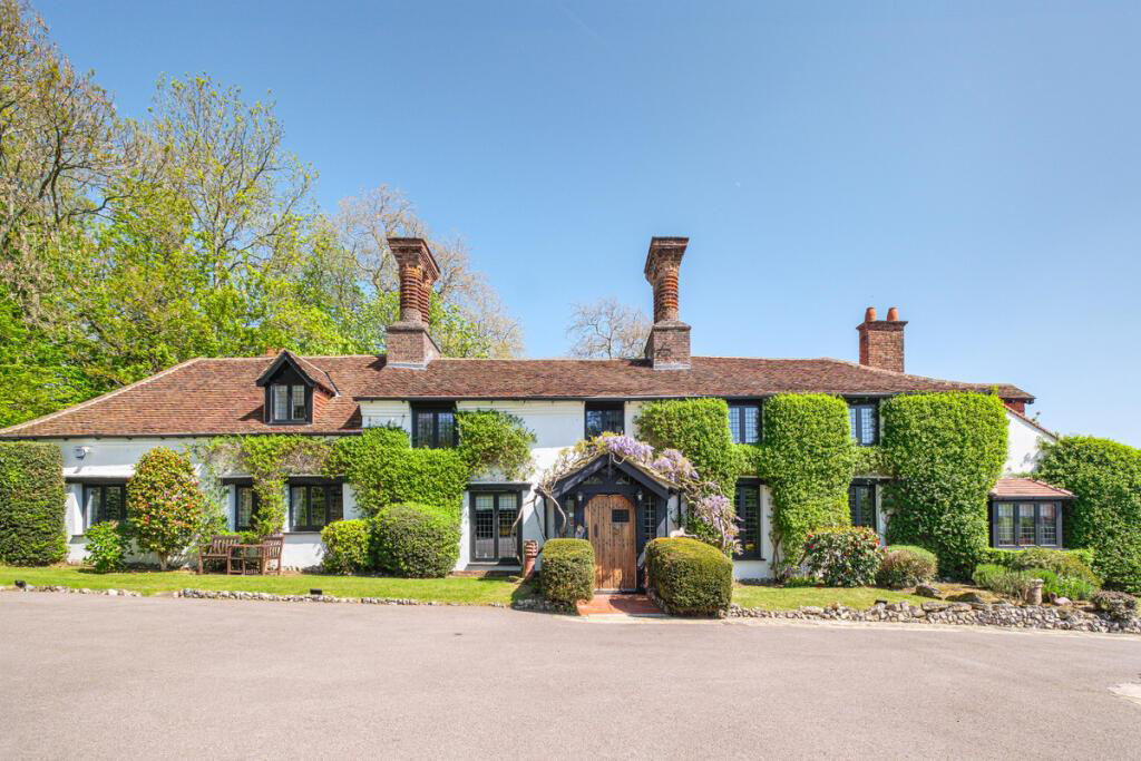 Clamp Hill, Stanmore, HA7