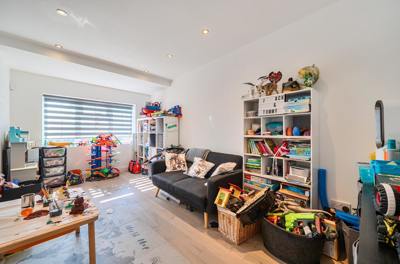 Howberry Road, Edgware, HA8, photo 9