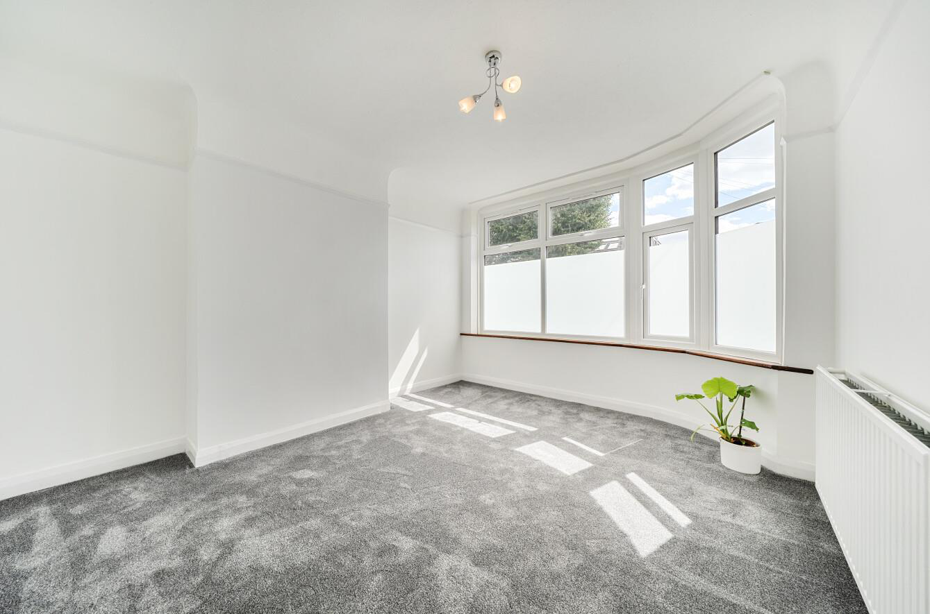 Bellamy Drive, Stanmore, HA7, photo 2