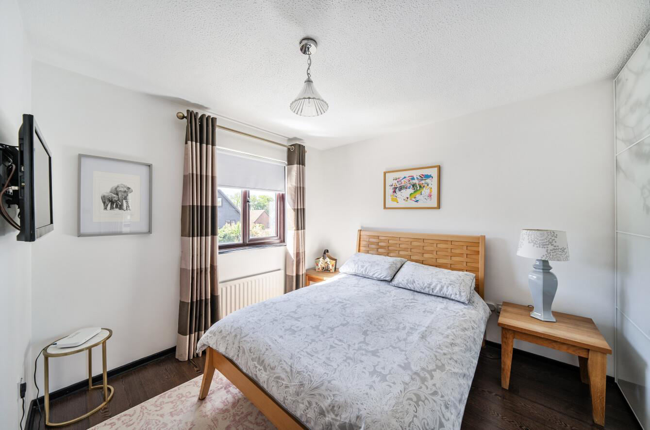 Du Cros Drive, Stanmore, HA7, photo 20