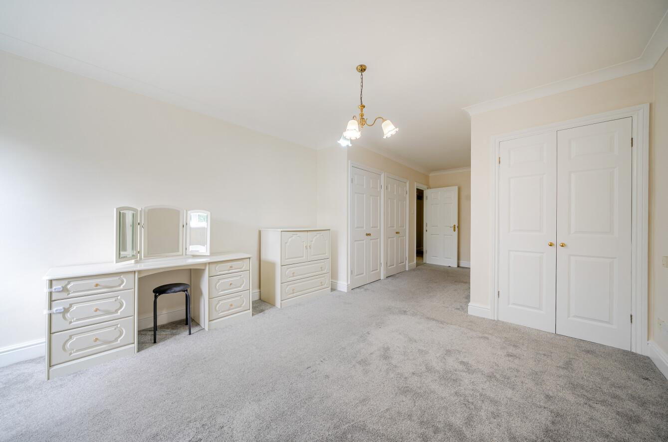 Bartholomew Court, Longcrofte Road, HA8, photo 12