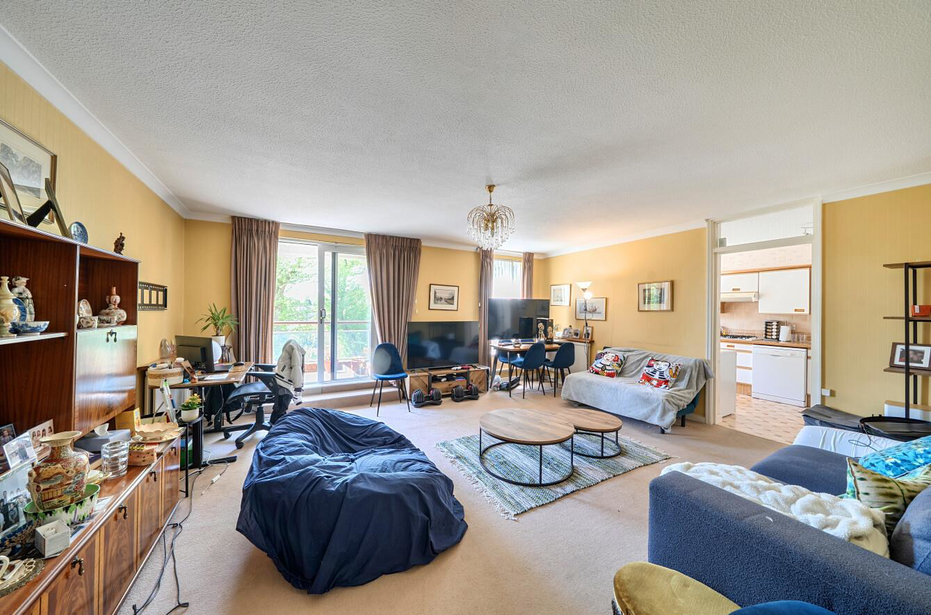 London House, Edgware, HA8, photo 3