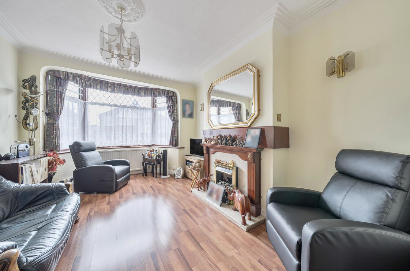 Portland Crescent, Stanmore, HA7, photo 2