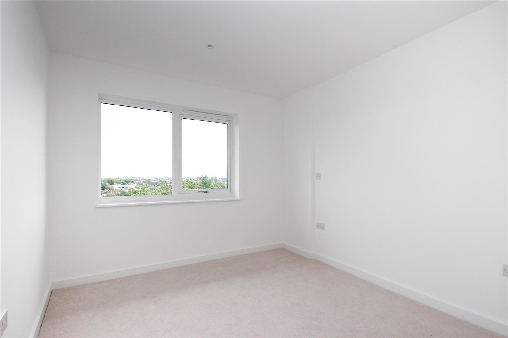 Royal Court, Stanmore, HA7, photo 7