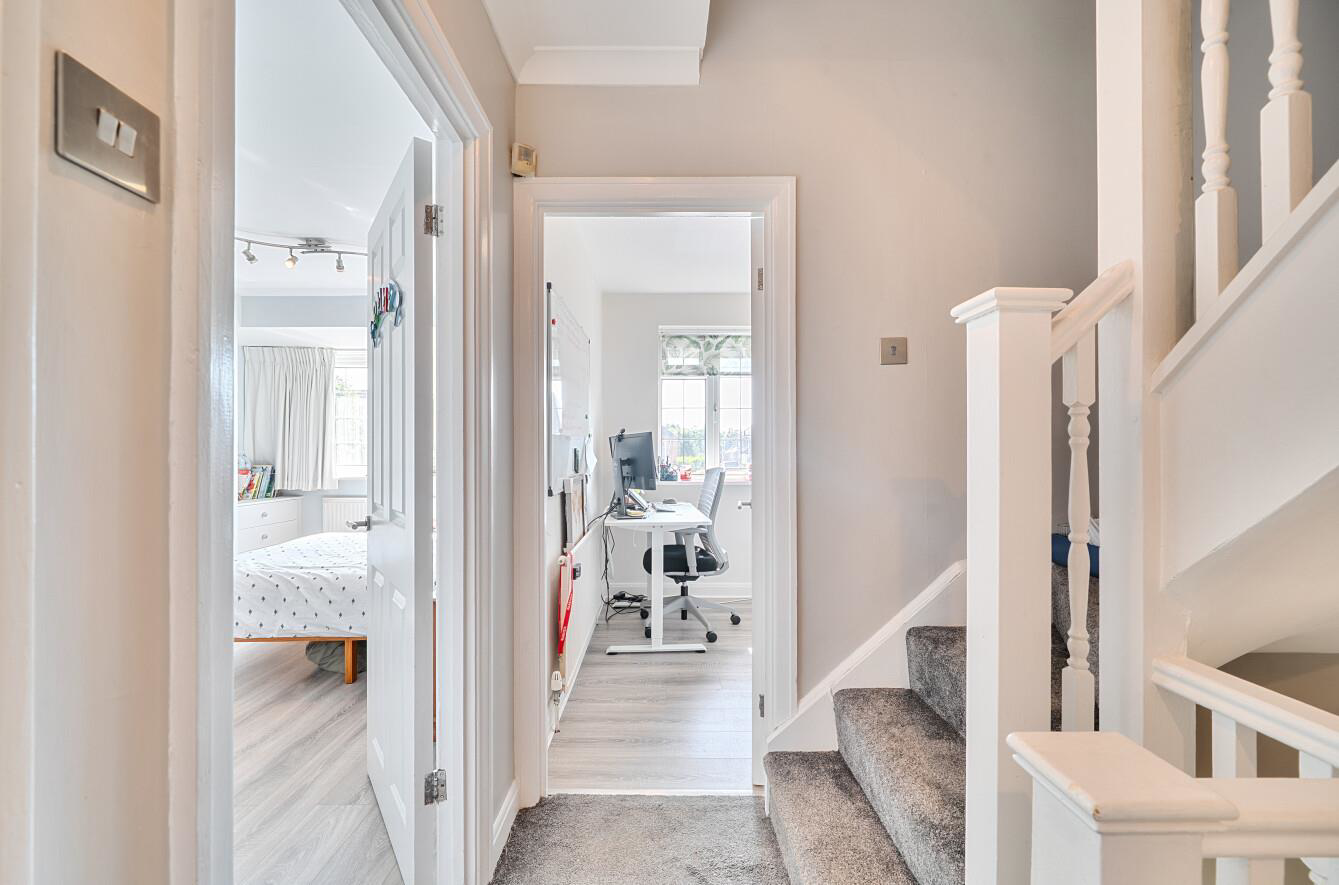 Howberry Road, Edgware, HA8, photo 17