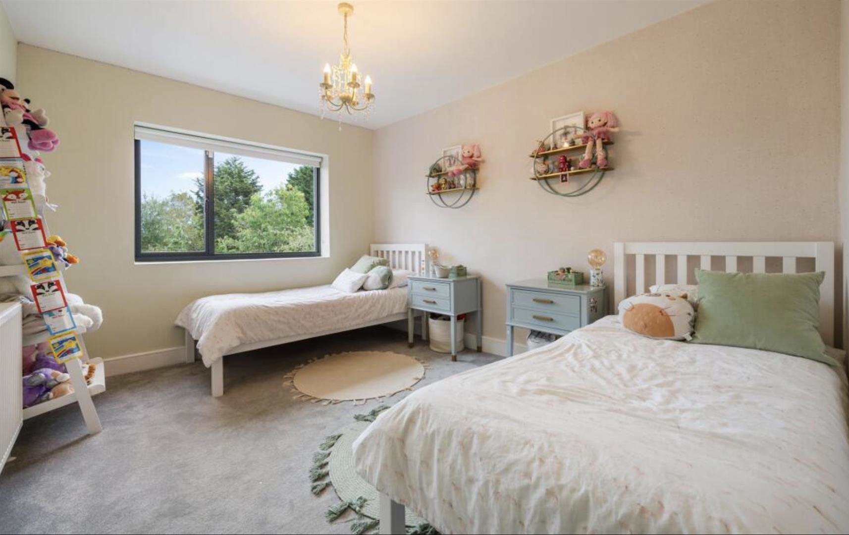 Edgwarebury Lane, Edgware, HA8, photo 11