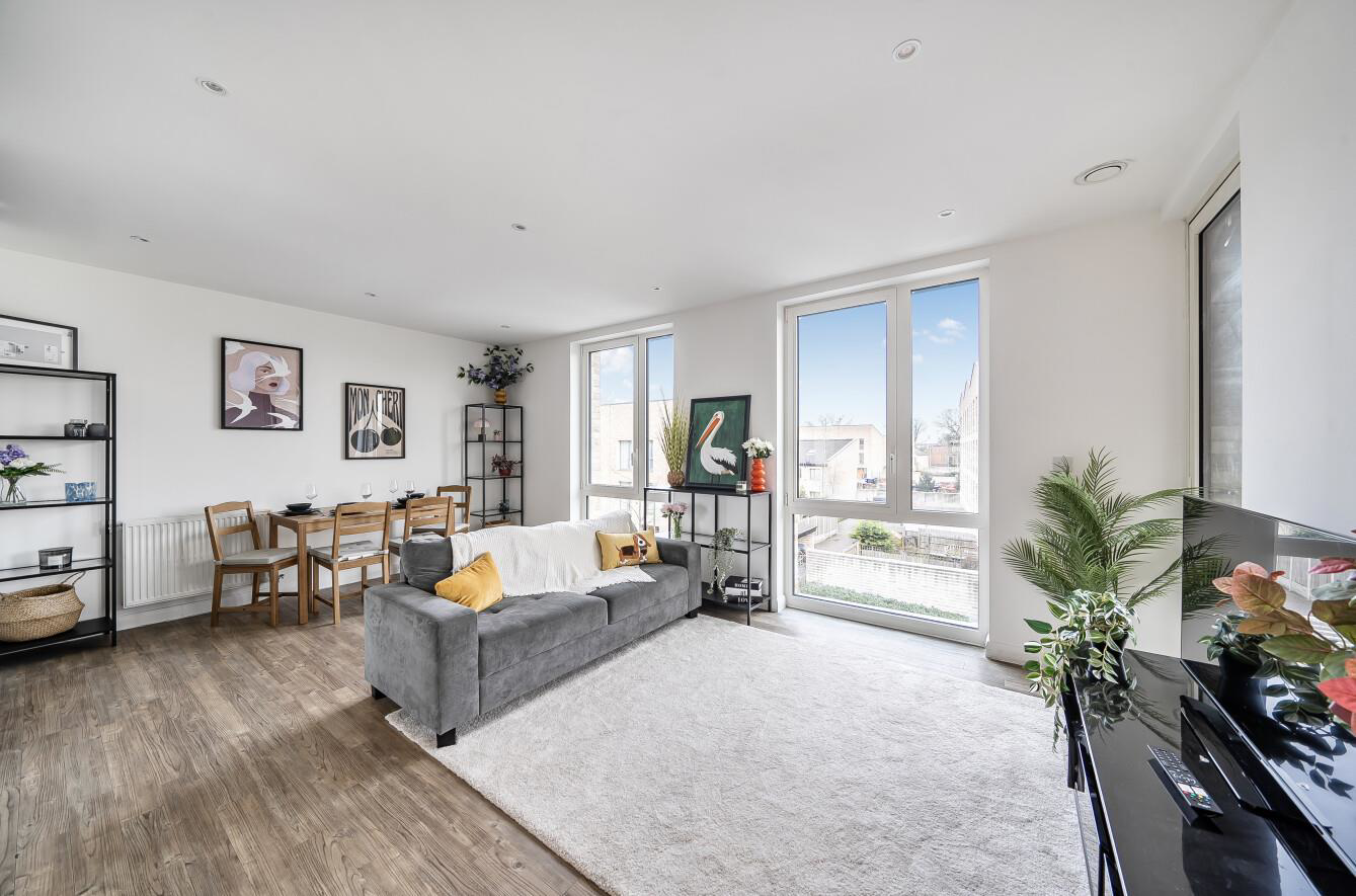 Welford Court, Edgware Green, HA8, photo 2