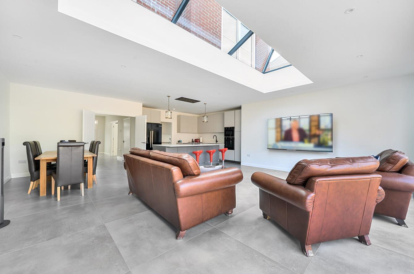 Chandos Court, Stanmore, HA7, photo 5