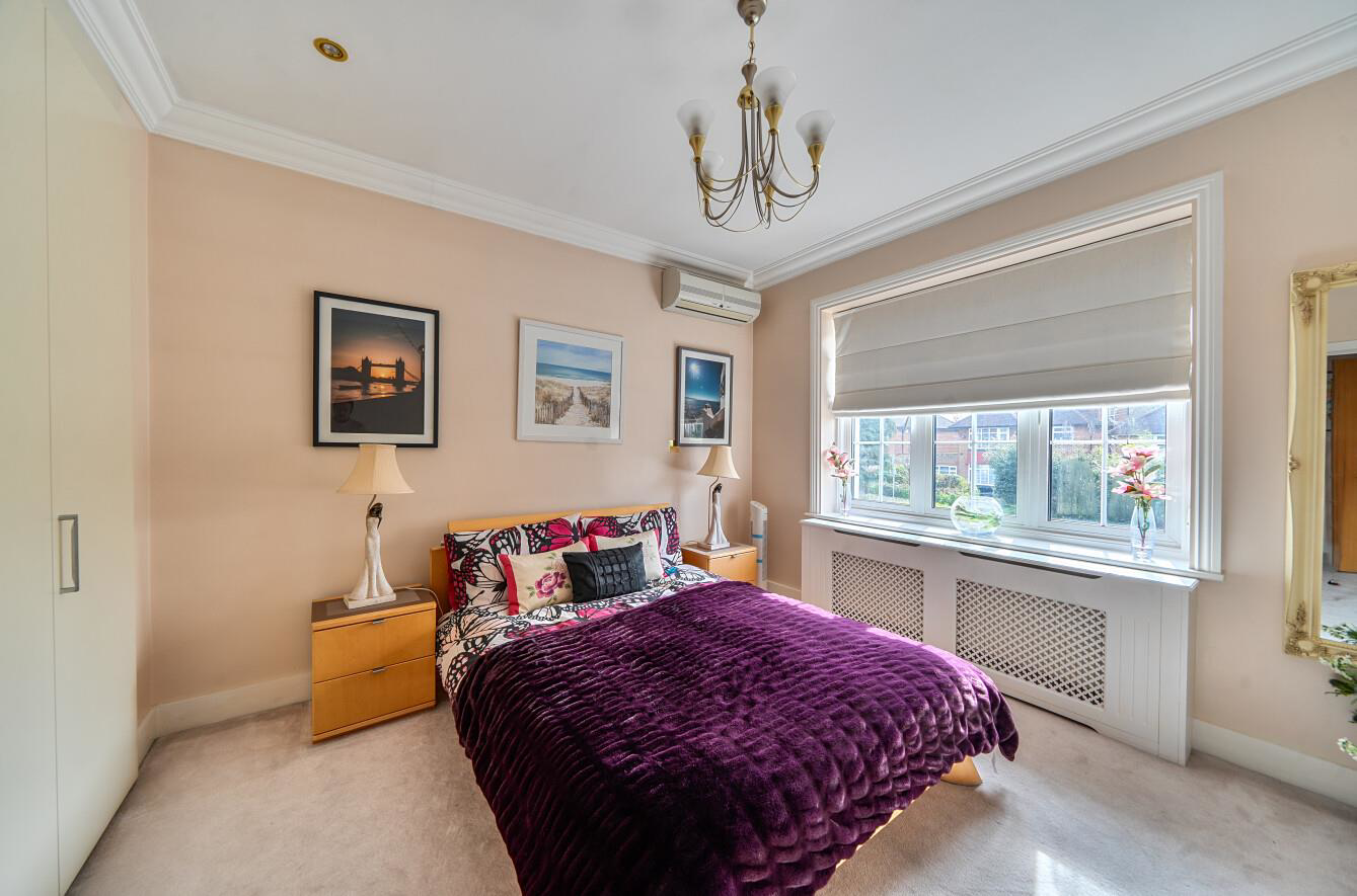 Hartsbourne Road, WD23, photo 15