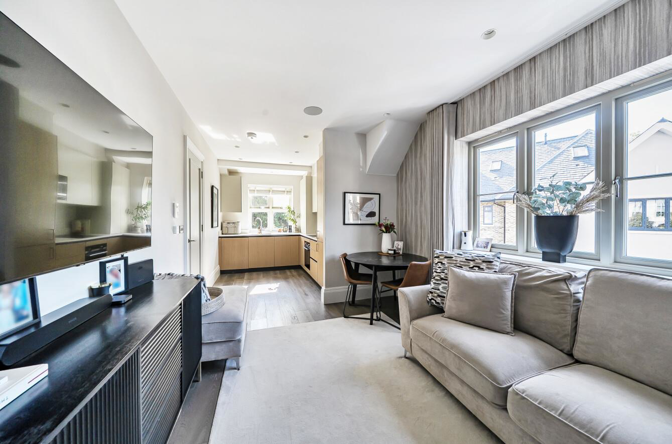 Elizabeth Grove, Bushey Heath, WD23, photo 3