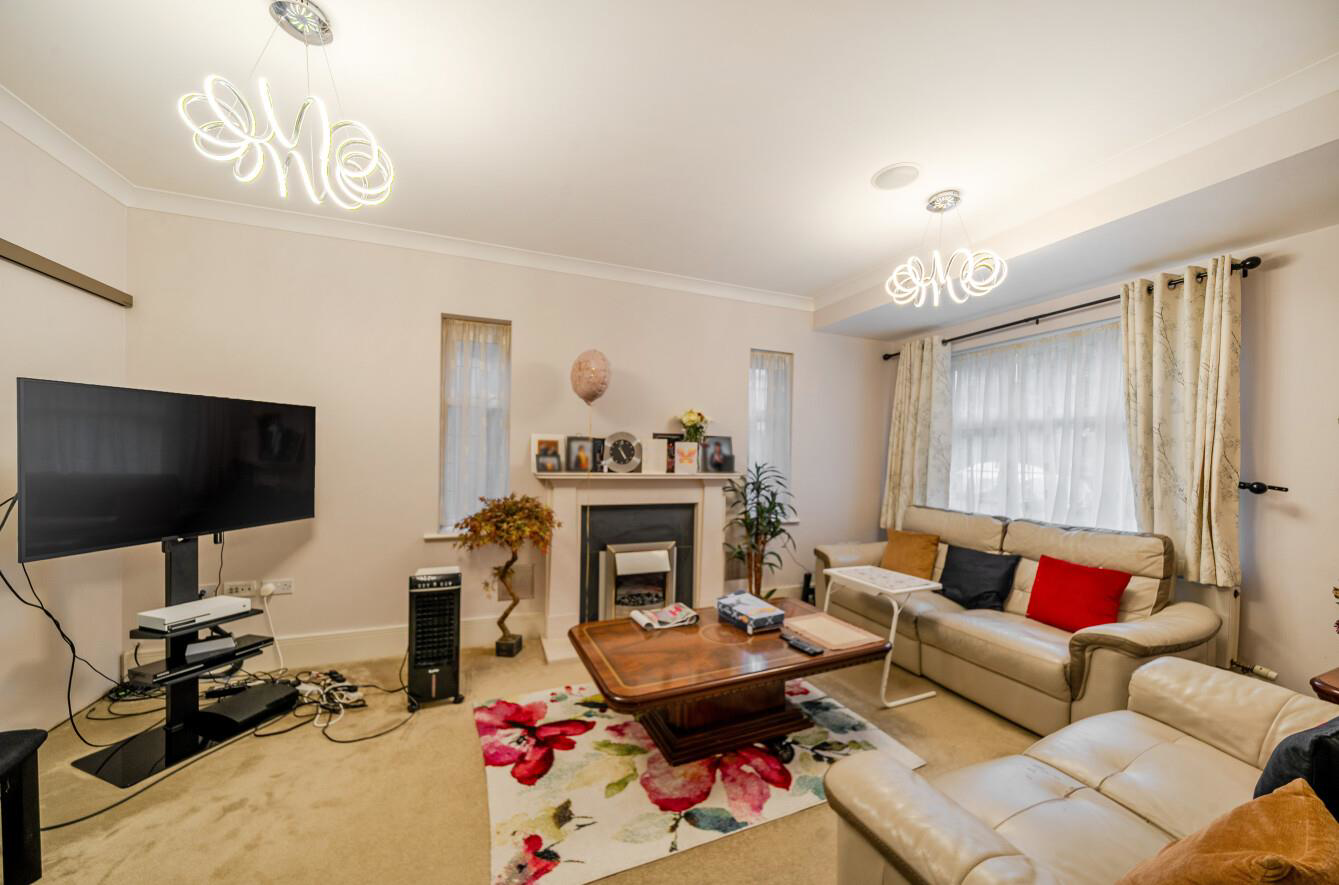 Fauna Close, Stanmore, HA7, photo 2