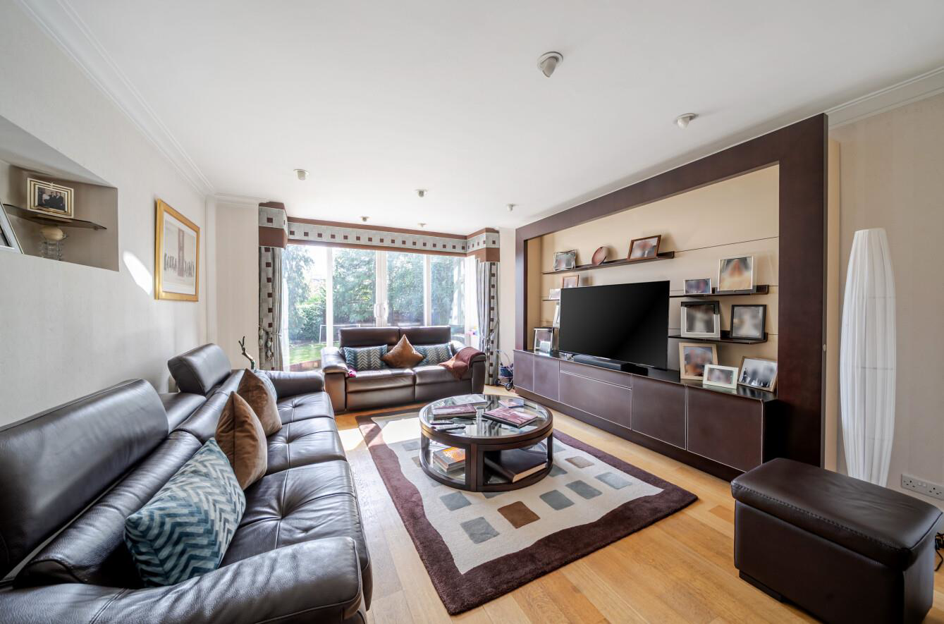 Dalkeith Grove, Stanmore, HA7, photo 2