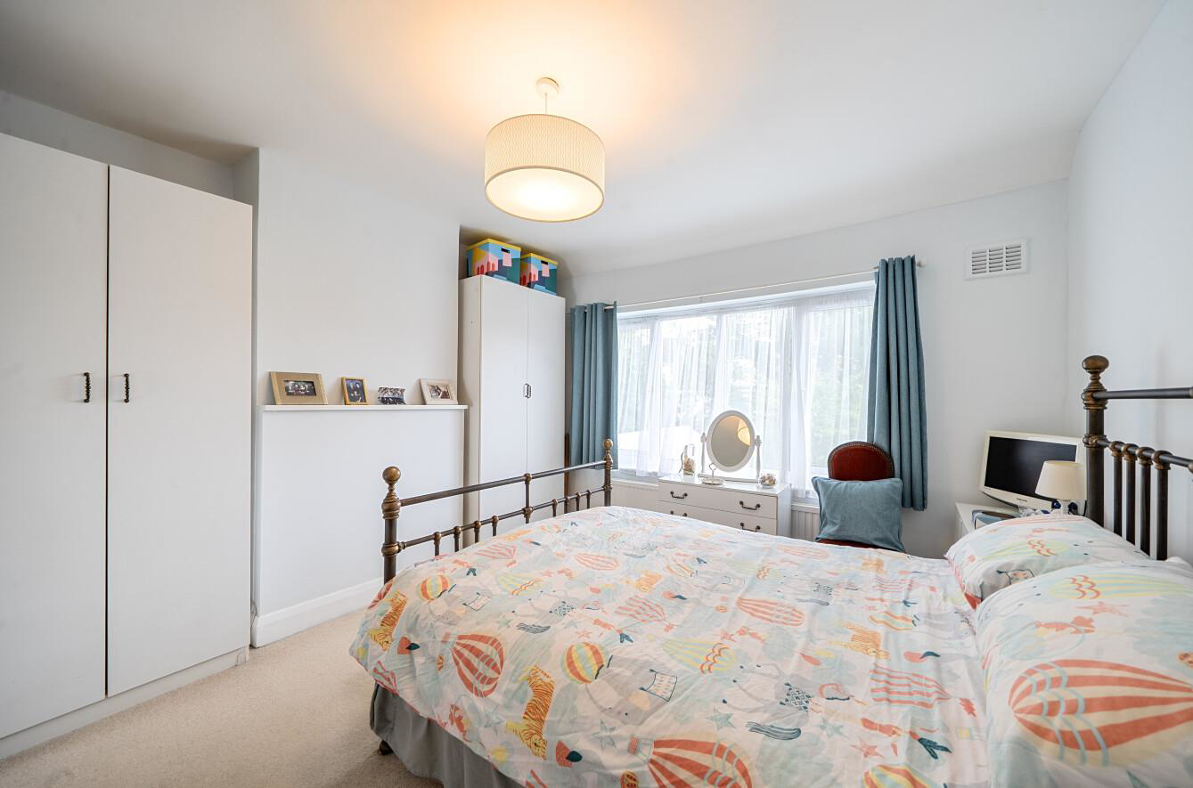 Clarendon Gardens, London, NW4, photo 7