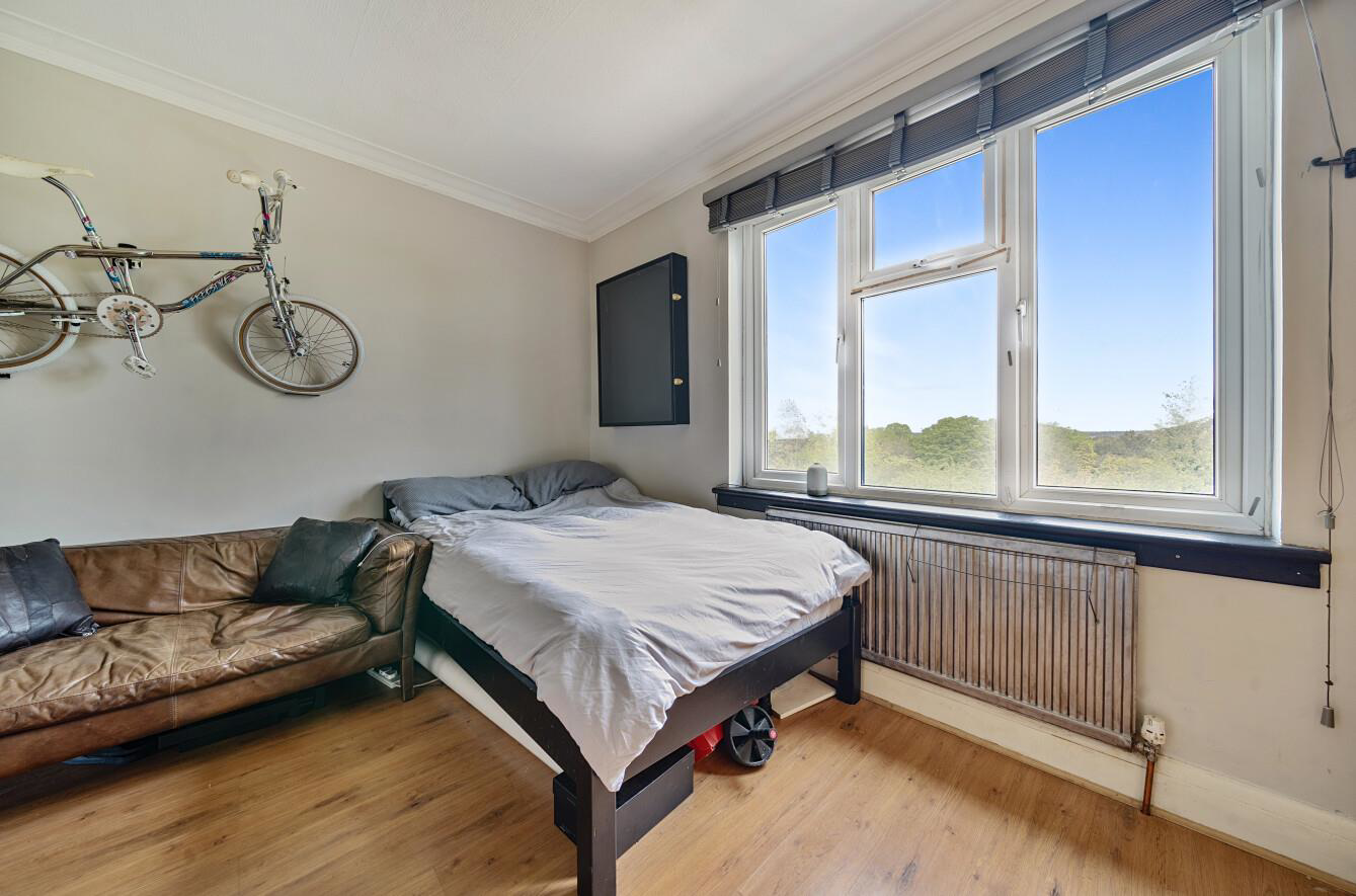 Woodhill Crescent, Harrow, HA3, photo 6
