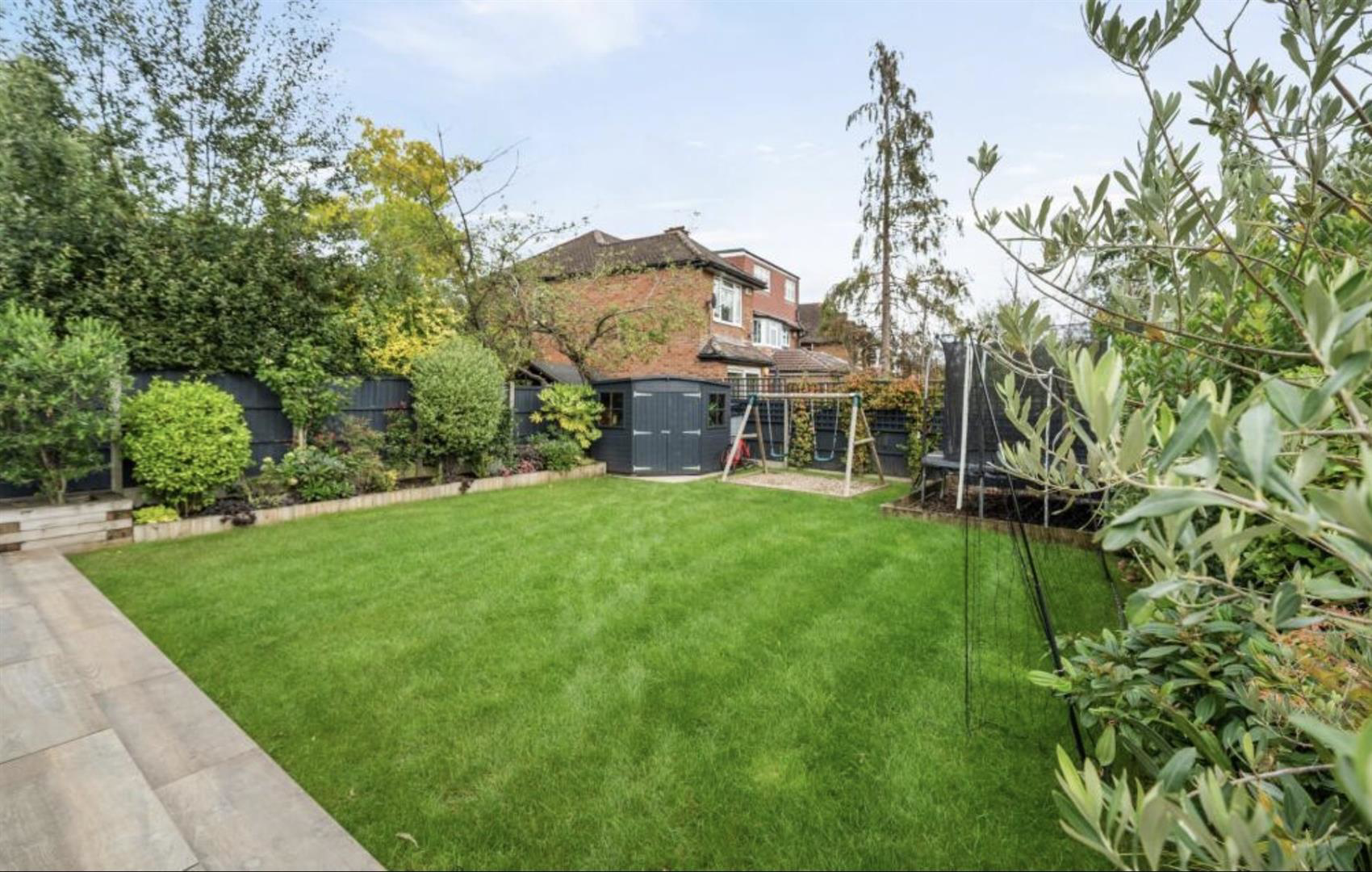 Edgwarebury Lane, Edgware, HA8, photo 7