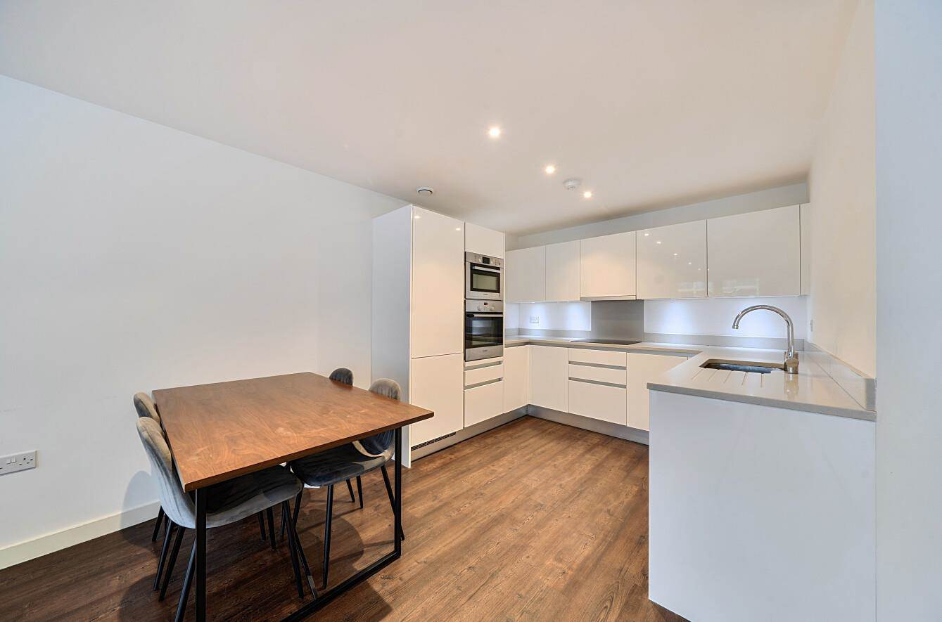 Clement Court, Stanmore, HA7, photo 5