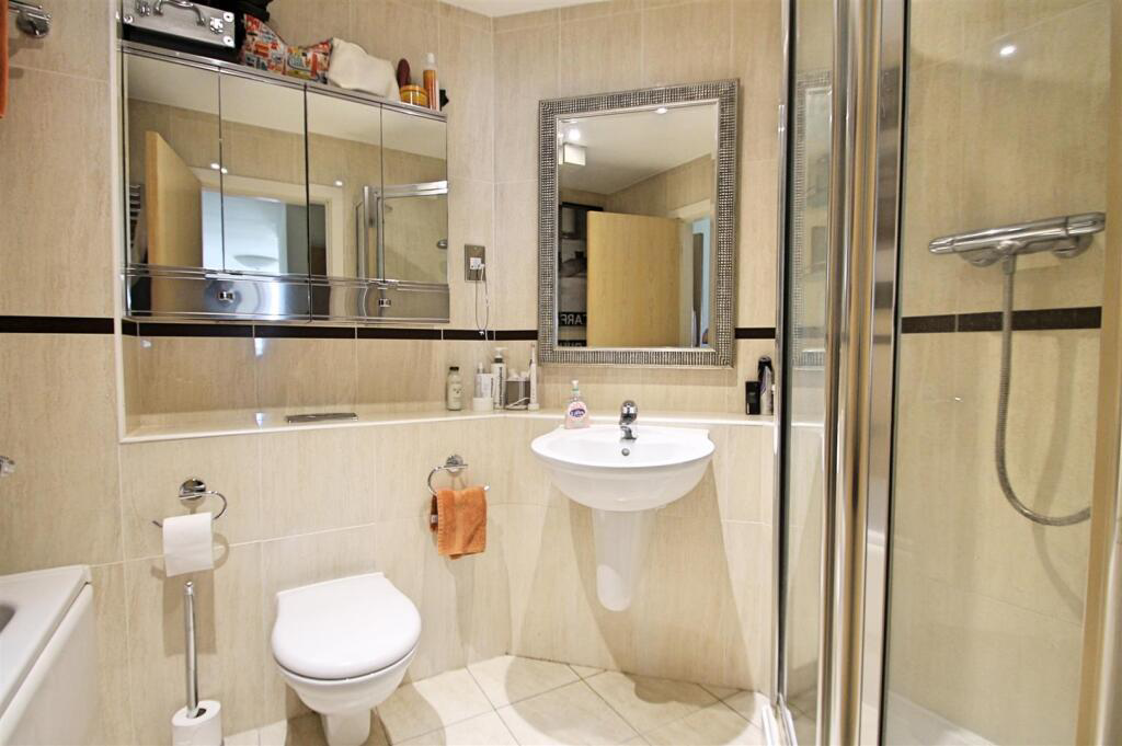 Lady Aylesford Avenue, Stanmore, HA7, photo 6
