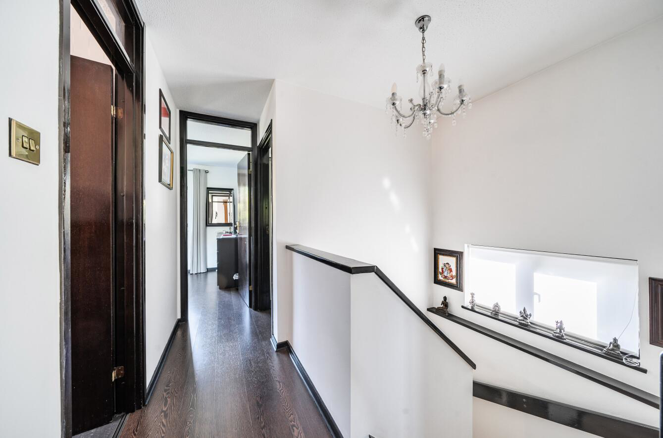 Du Cros Drive, Stanmore, HA7, photo 17