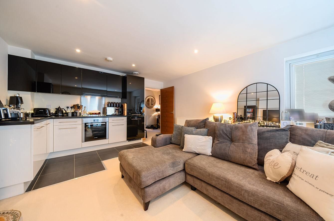 Regency Court, Stanmore, HA7, photo 5