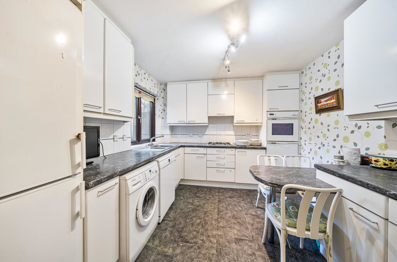 Longchamp Court, Marsh Lane, HA7, photo 6