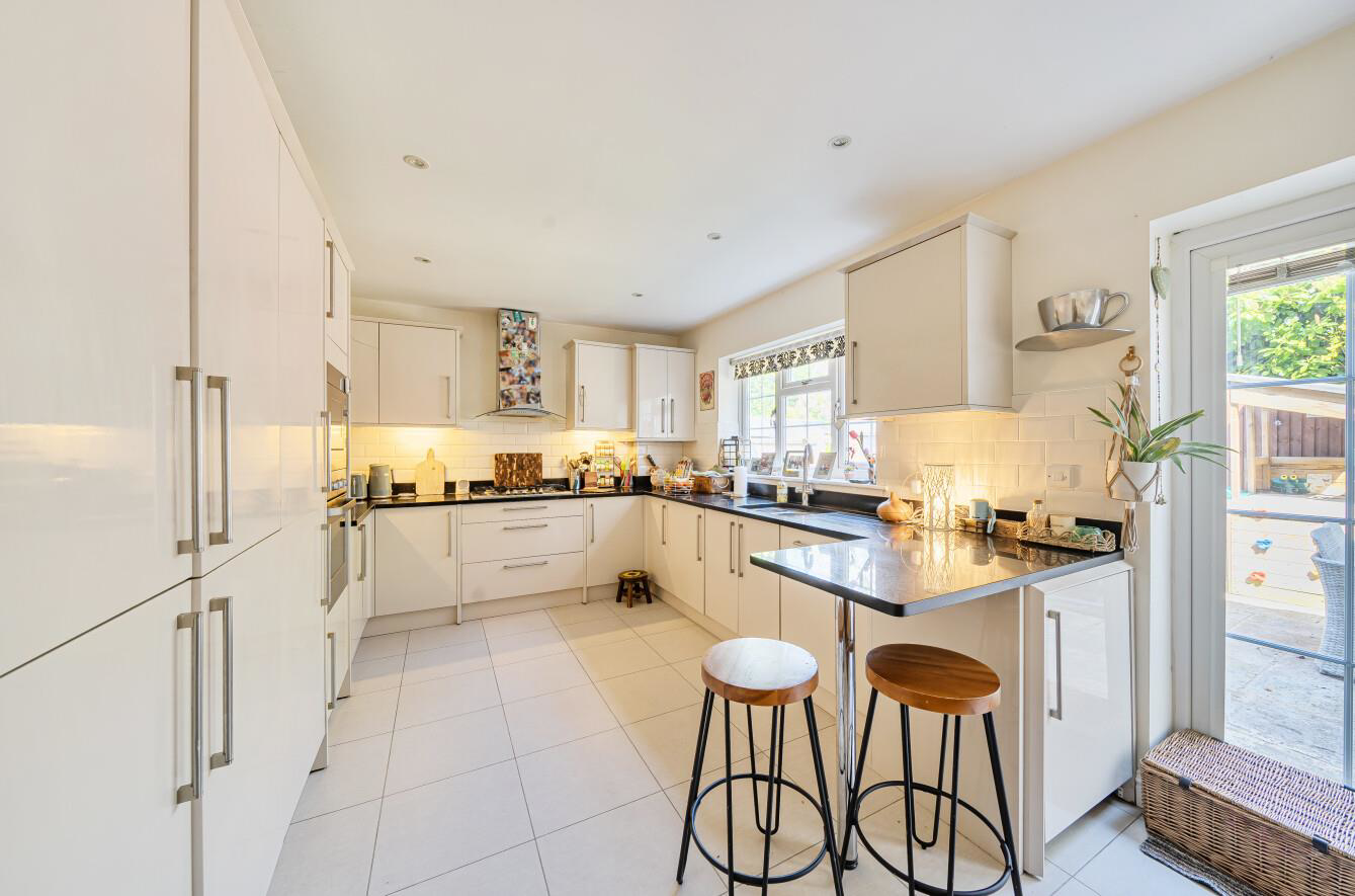 School Lane, Bushey, WD23, photo 4