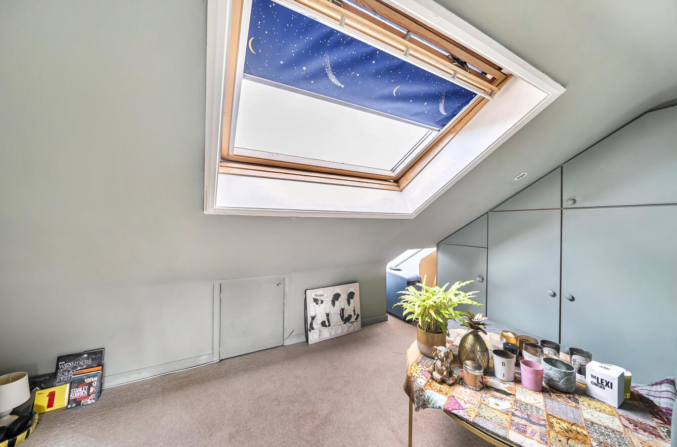 Rudolph Road, Bushey, WD23, photo 16